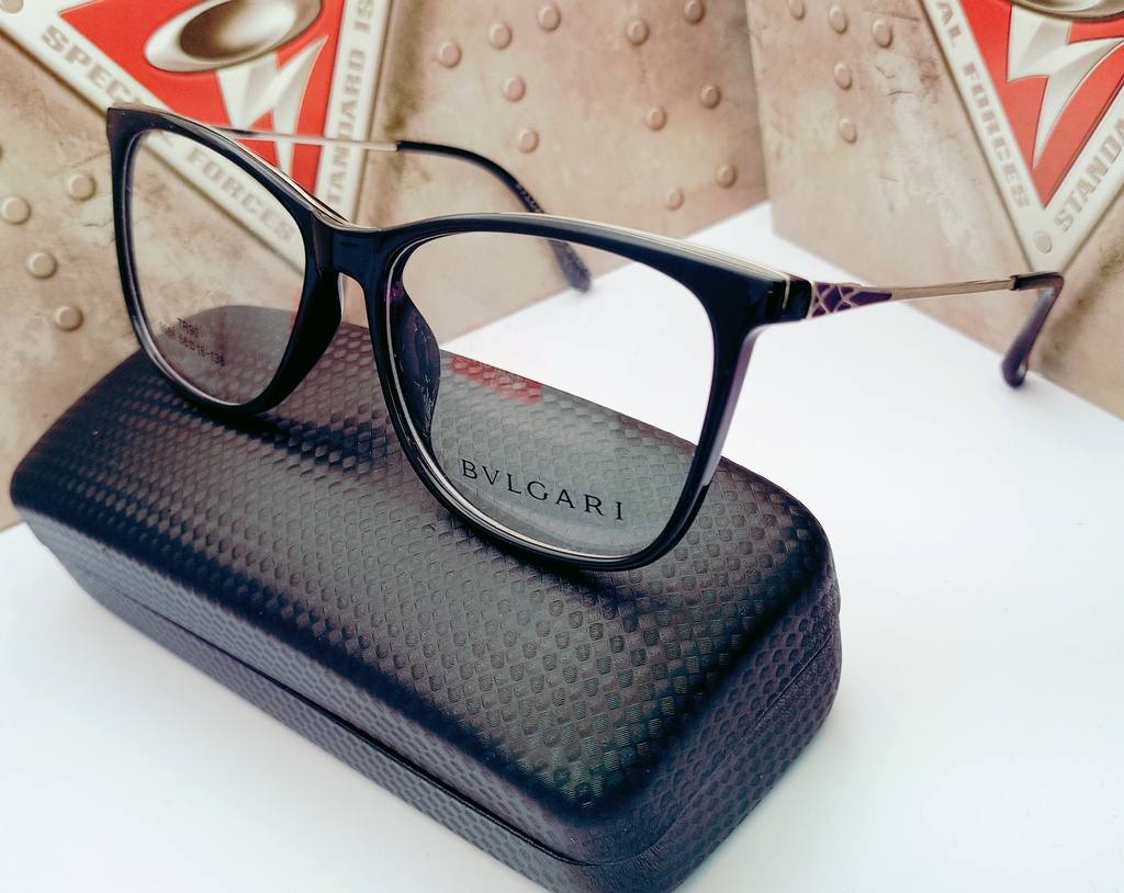 MONTURA EN ACETATO BVLGARI 